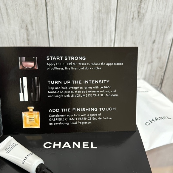 Chanel Makeup and Skincare Samples - Picture 6 of 8